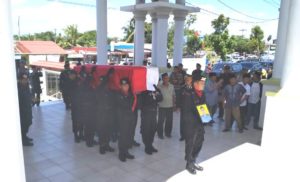 Polisi Yang Gugur di Freeport Dimakamkan di TMP Balai Buntur