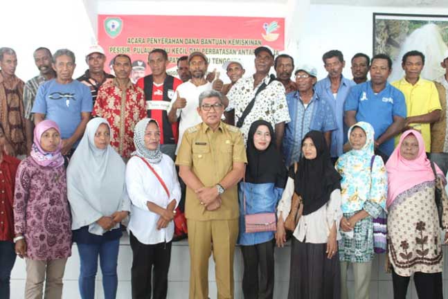 Kemensos RI Serahkan 90 Unit Rumah Layak Huni Di Malra 7 bupati malra kemensos