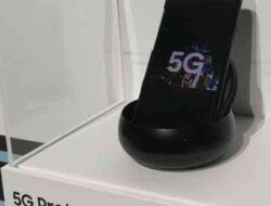 Tampilan perdana telepon pintar Samsung 5G