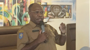Aloysius Berjanji Benahi Total RSUD Jayapura