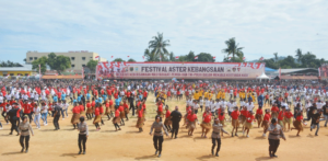 Di Kota Sorong, 2500 Peserta Meriahkan Festival Merajut Kebersamaan