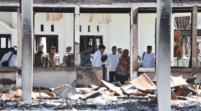 Presiden Jokowi Pasar Wouna Wamena