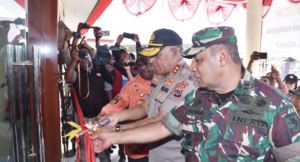 Kapolda Papua Resmi Kantor Polres Asmat