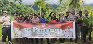 Kaki Gunung Cycloop Juga Jadi Lokasi Penanaman 200 Pohon