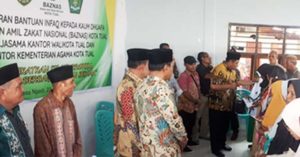 400 Penerima Infaq di Kota Tual Terima Zakat