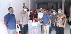 Kapolda Salurkan Bantuan Masker ke Posko The Spirit of Papua