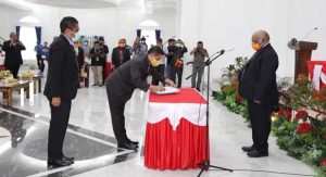Ridwan Rumasukun Jadi Penjabat Sekda Papua