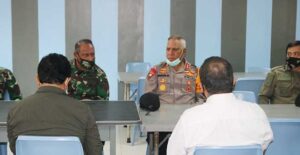 Kapolda-Pangdam Tinjau Pospam Terpadu Satgas Obvitnas di Mile 39