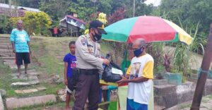 Operasi Bina Kusuma, Polda Papua Bantu Warga Terdampak Covid-19