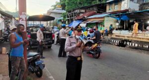 Polsek Japut Gencar Sosialisasi Pembatasan Waktu Aktivitas Masyarakat