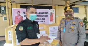 Ketum Bhayangkari RI Bantu Tim Gustu Covid-19 Mimika 9 Karton APD