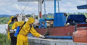 Cegah Corona di Mamberamo Raya, Kapal BBM Disemprot Disinfektan