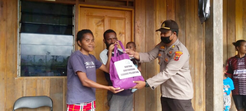 Bhayangkari Pegubin Peduli Kemanusiaan Ditengah Pandemik Covid-19