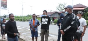Sambil Olahraga, Kapolda Pantau Kamtibmas Timika