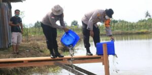 Ribuan Bibit Ikan Ditebar Dukung Ketahanan Pangan
