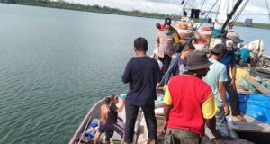 Kapolres Mamberamo Raya Pantau Distribusi Sembako ke 3 Distrik