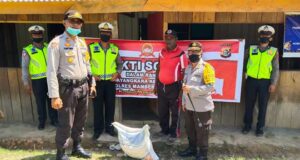 Polres Mamberamo Raya Bagikan Sembako ke Sejumlah Tokoh