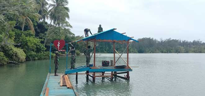 Satgas 754 ENK Bangun Dermaga Serbaguna web