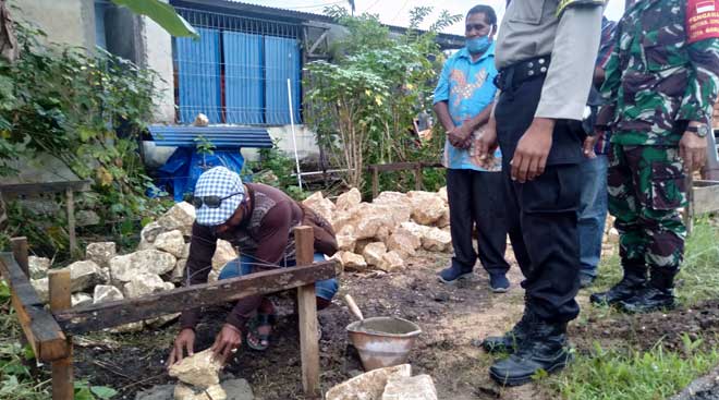 Pemerintah Kelurahan Klawalu Mulai Bangun Pos Siskamling 2 Lurah Klawalu Pos Kamling3