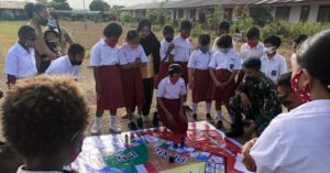 Begini cara TNI di Batas RI-PNG Tumbuhkan Semangat Belajar Anak-anak