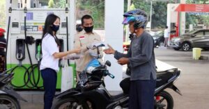 Pertamina MOR VIII Sosialiasi “Kompak Lawan Covid” di SPBU