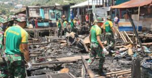 Aparat Gabungan dan Pemkot Jayapura Bersihkan Lokasi Kebakaran Dok IX