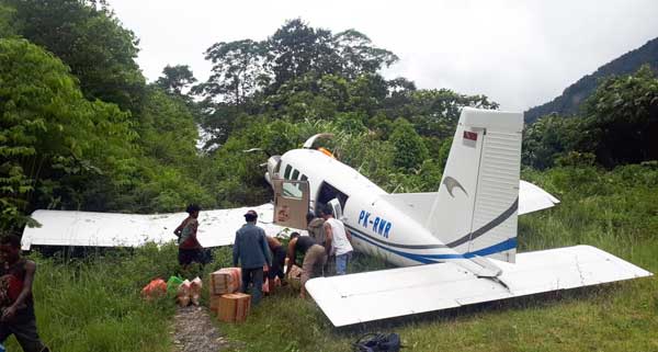 Pesawat Tariku Gagal Landing Paniai