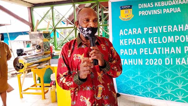 3 Kelompok Hibah Sekretaris Disbudpar Pap
