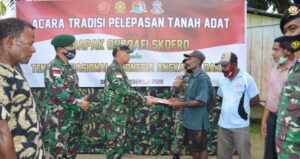 Korem 172/PWY Terima Tanah Hibah Masyarakat Adat Skofro Seluas 21 Hektar