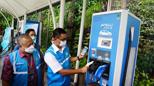 PLN Luncurkan Charge