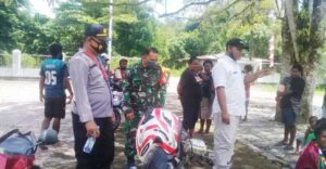 Komsos di Narama, Personel TNI-Polri Sampaikan Prokes Covid-19
