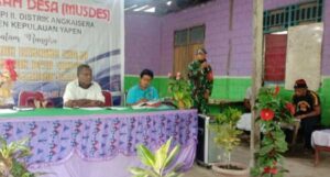 Hadiri Musdes, Babinsa Yapsel Kampanyekan Vaksinasi Covid-19