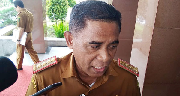 19 Februari, Wamen ATR/BPN Tiba di Ambon 16 Melky Lohy kor