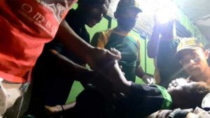 Peduli Rakyat, Satgas TNI Turun Tangan Obati Warga
