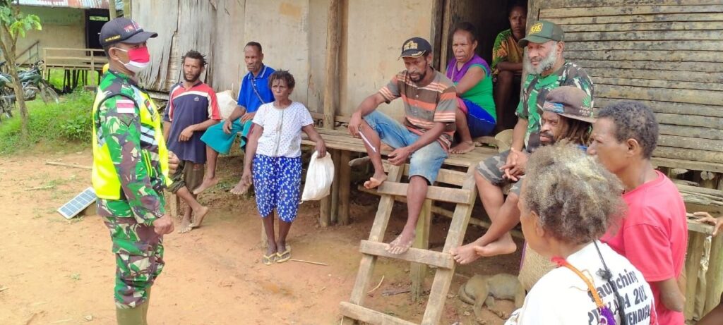 Babinsa Mindiptana Ajak Masyarakat Kampung Kanggup Jaga Kesehatan