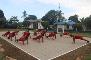 Jaga Kebugaran, Satgas Yonif 611/AWL Olahraga Mandiri