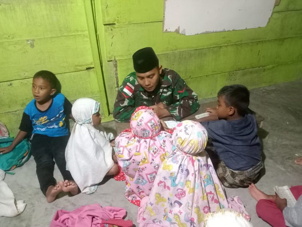 Satgas TNI Ajarkan Anak-anak Mengaji Sejak Dini