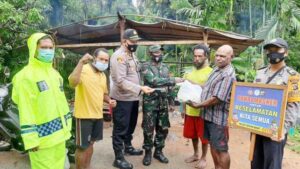 Kolaborasi TNI – Polri Ajak Masyarakat Sabron Disiplin Prokes