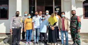 TNI-Polri bersama Masyarakat Wanagon Bahas Stabilitas Keamanan Wilayah