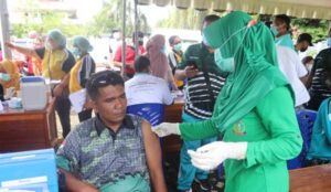 Terima Suntikan Tahap II, Dandim Yawa Pastikan Vaksin Aman
