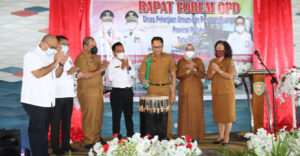 Sekda Buka Rapat Forum OPD PUPR Maluku 2021