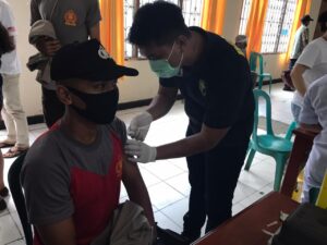 Kembali ke SPN Jayapura, 78 Siswa Bintara Polda PB Jalani Vaksinasi Kedua