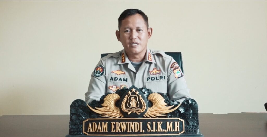 Kabid Humas Polda Papua Barat Kombes Pol Adam ErwindiS.I.K.M.H