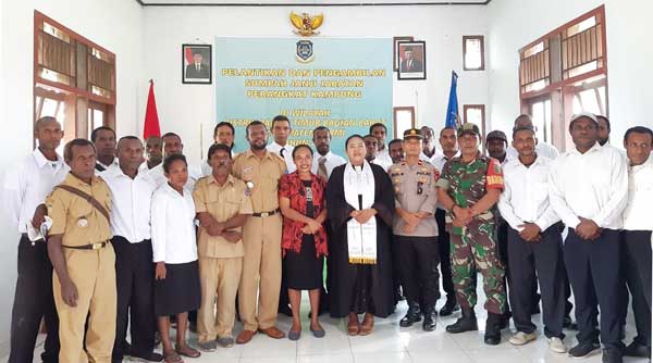 Kapolsek Sampaikan Pesan Kamtibmas ke Aparat Kampung se-Distrik Pantai Timur Barat