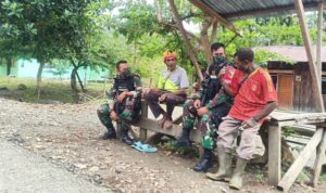 Satgas TNI Rutin Anjangsana ke Rumah Warga di Batas Negara