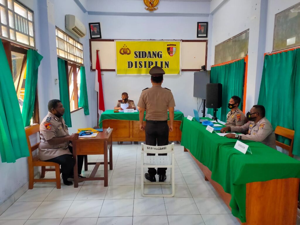 Tiga Personel Polres Sarmi Jalani Sidang Disiplin