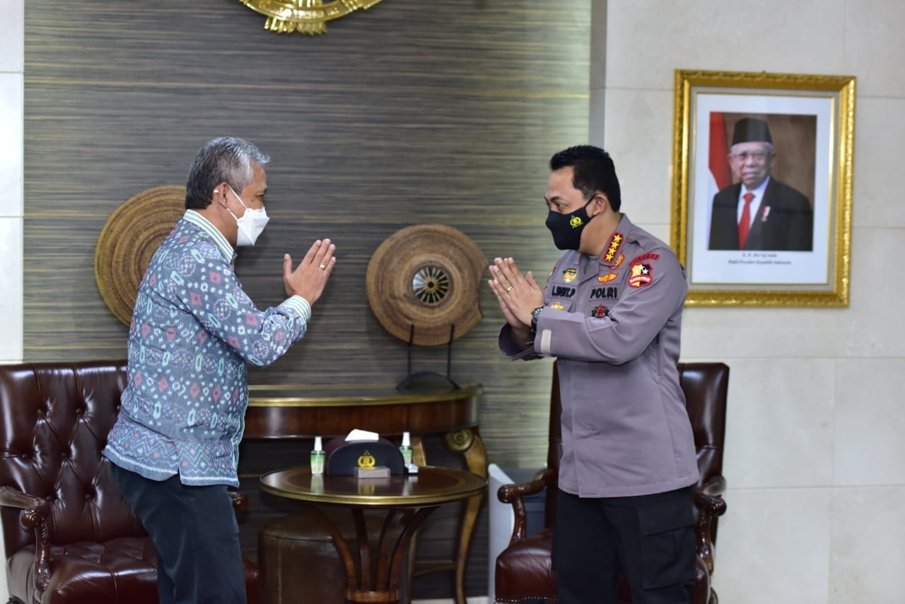Sowan ke Kapolri, Dirjen Bea Cukai Minta Dukungan Naikan PNBP 1 WhatsApp Image 2021 04 20 at 14.57.50