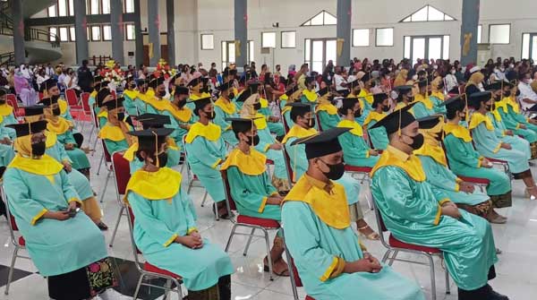 Wisuda SMAN Sw5 106 siswa kor