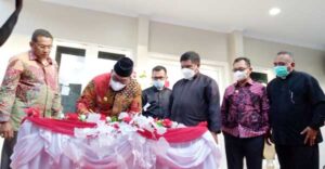 Hadiri Pentahbisan Gedung Pastori Sinode GPM, Ini Pesan Gubernur