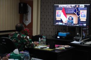 Kodam XVIII/Kasuari Ikuti Vicon Bahas PPKM Mikro dan Program Vaksinasi Nasional